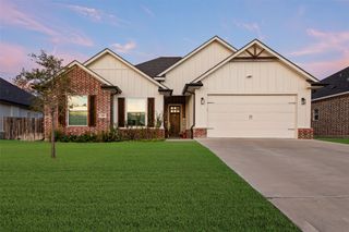 408 Daisy Lane, Robinson, TX 76706