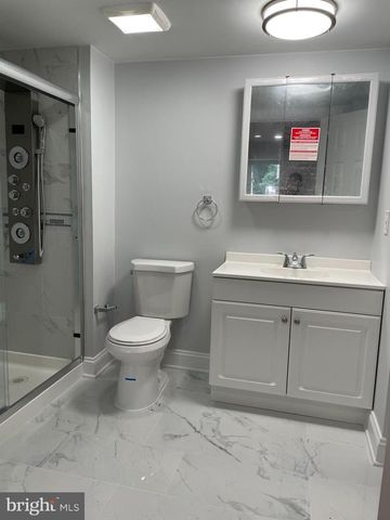13 GLEN DR, Voorhees, NJ 08043