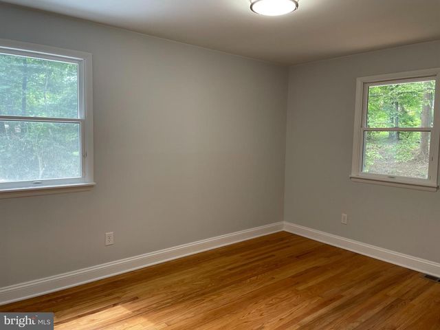 13 GLEN DR, Voorhees, NJ 08043