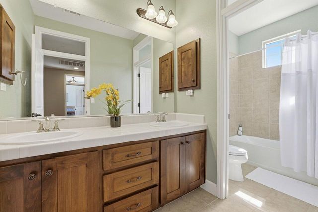 7210 Orchard Cir, Penryn, CA 95663