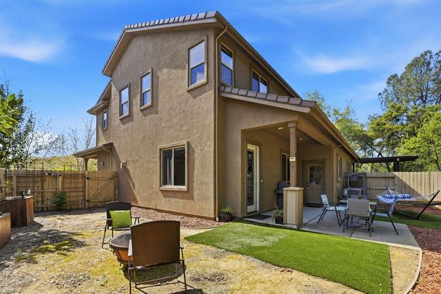 7210 Orchard Cir, Penryn, CA 95663