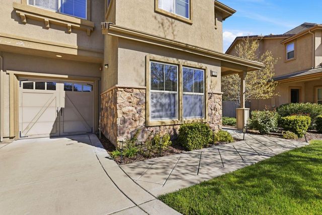 7210 Orchard Cir, Penryn, CA 95663