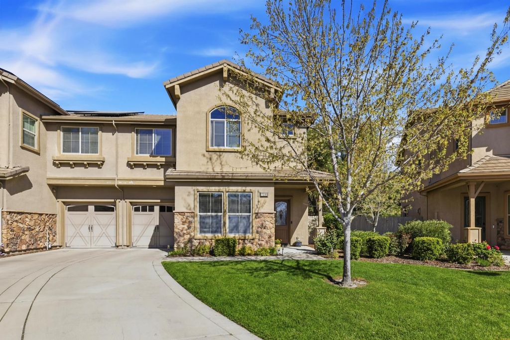 7210 Orchard Cir, Penryn, CA 95663