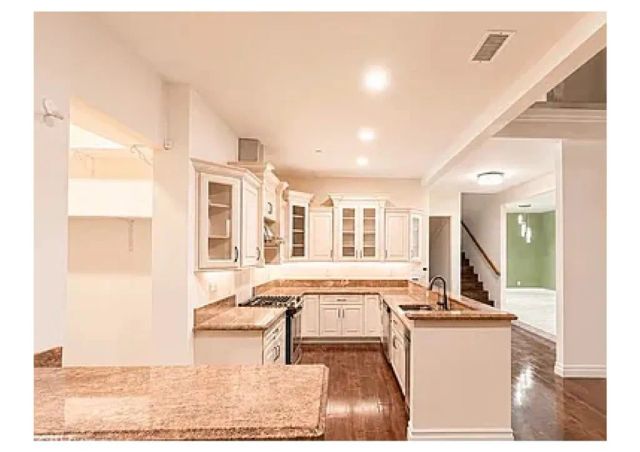 19462 Harding, Huntington Beach, CA 92646