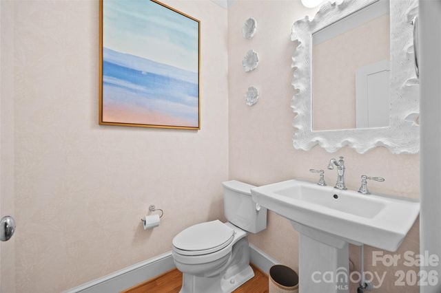 1408 Cortland Road W, Charlotte, NC 28209