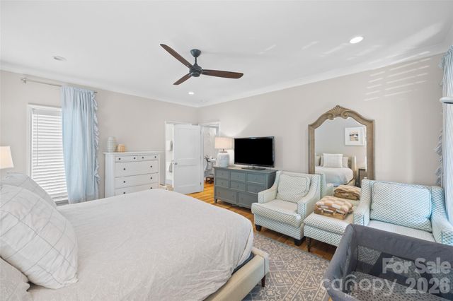 1408 Cortland Road W, Charlotte, NC 28209