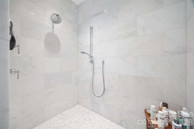1408 Cortland Road W, Charlotte, NC 28209