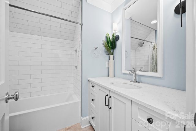 1408 Cortland Road W, Charlotte, NC 28209