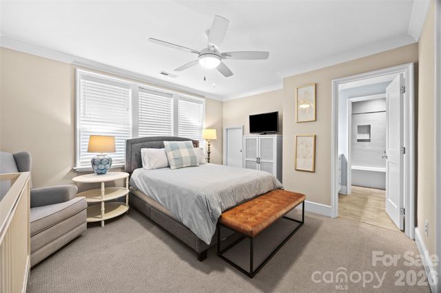 1408 Cortland Road W, Charlotte, NC 28209