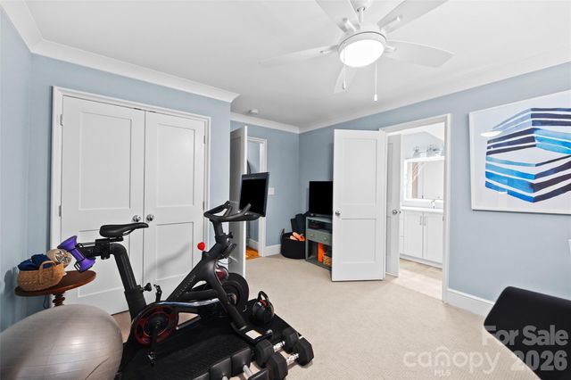 1408 Cortland Road W, Charlotte, NC 28209