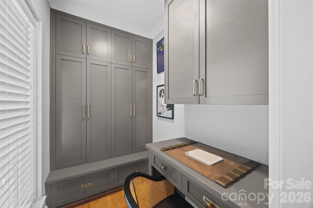 1408 Cortland Road W, Charlotte, NC 28209