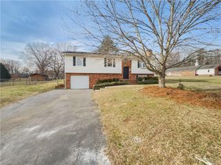 6250 Old Valley School Road, Kernersville, NC 27284