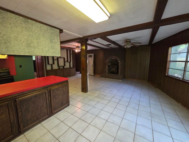 2309 Gwin Ln, Benton, AR 72019