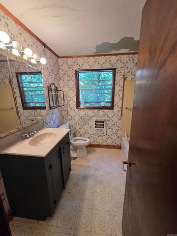 2309 Gwin Ln, Benton, AR 72019