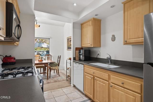 202 N Carrillo Road E, Ojai, CA 93023