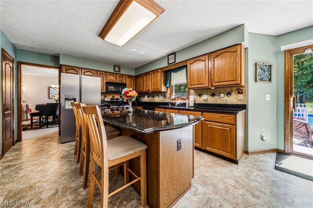 3173 Rosewood Oval, North Royalton, OH 44133