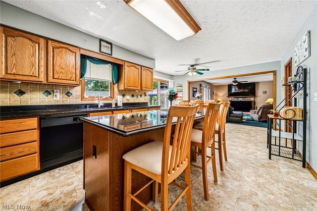 3173 Rosewood Oval, North Royalton, OH 44133