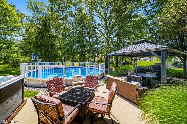 3173 Rosewood Oval, North Royalton, OH 44133
