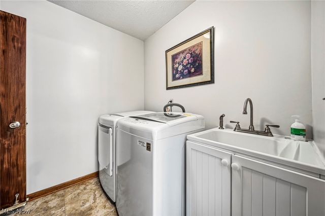 3173 Rosewood Oval, North Royalton, OH 44133
