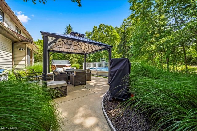 3173 Rosewood Oval, North Royalton, OH 44133
