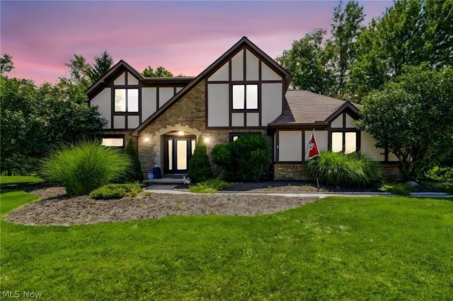 3173 Rosewood Oval, North Royalton, OH 44133