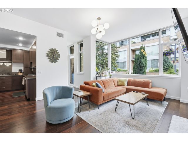 1900 S RIVER Dr N112, Portland, OR 97201