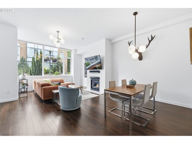 1900 S RIVER Dr N112, Portland, OR 97201