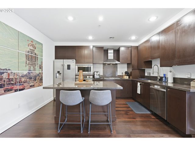 1900 S RIVER Dr N112, Portland, OR 97201