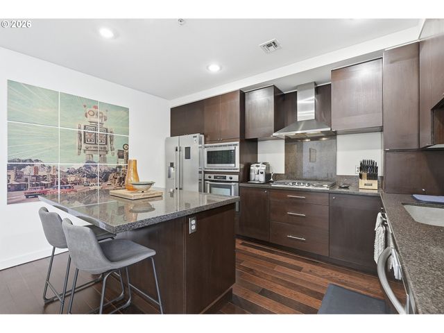 1900 S RIVER Dr N112, Portland, OR 97201
