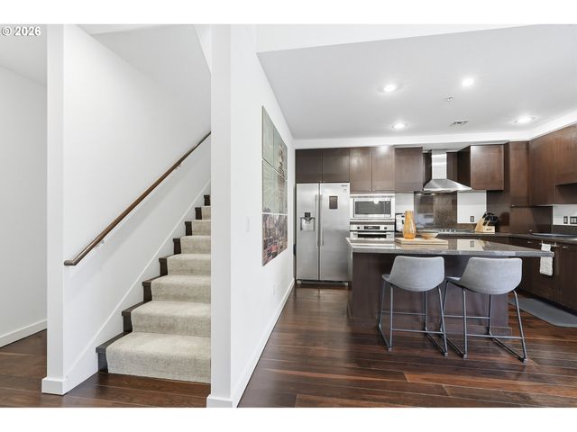 1900 S RIVER Dr N112, Portland, OR 97201