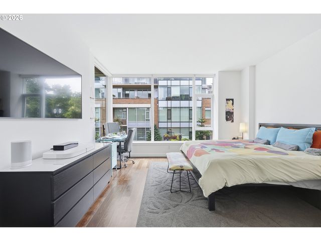 1900 S RIVER Dr N112, Portland, OR 97201