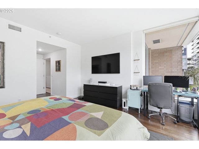 1900 S RIVER Dr N112, Portland, OR 97201