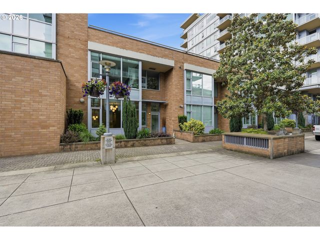 1900 S RIVER Dr N112, Portland, OR 97201