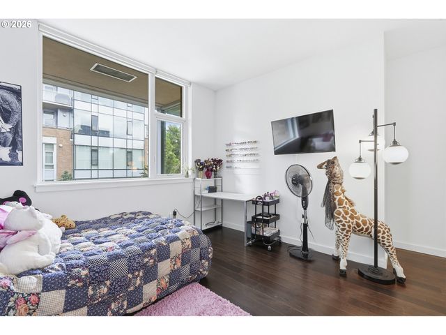 1900 S RIVER Dr N112, Portland, OR 97201