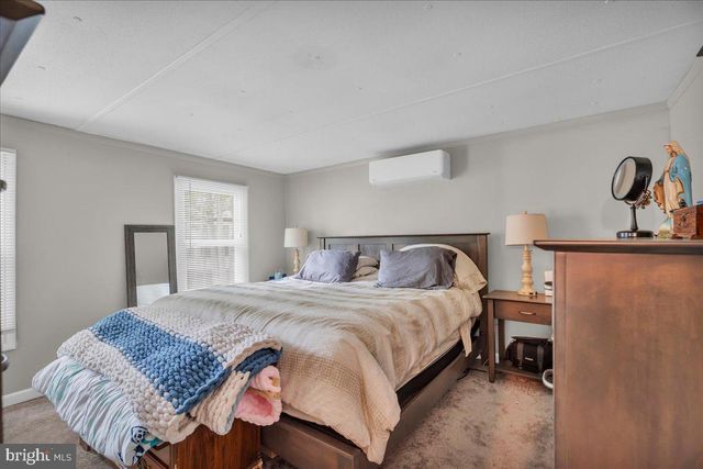 50 HAZELTOP DR, Sicklerville, NJ 08081