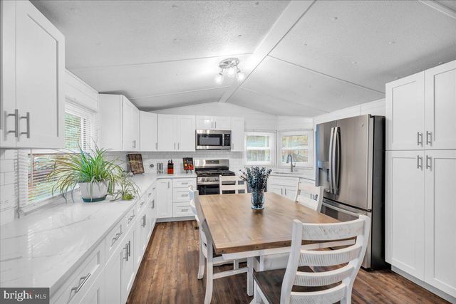 50 HAZELTOP DR, Sicklerville, NJ 08081