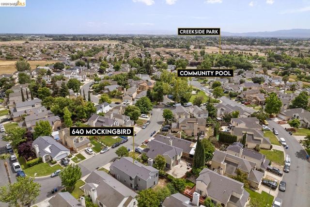 640 Mockingbird Ln, Oakley, CA 94561