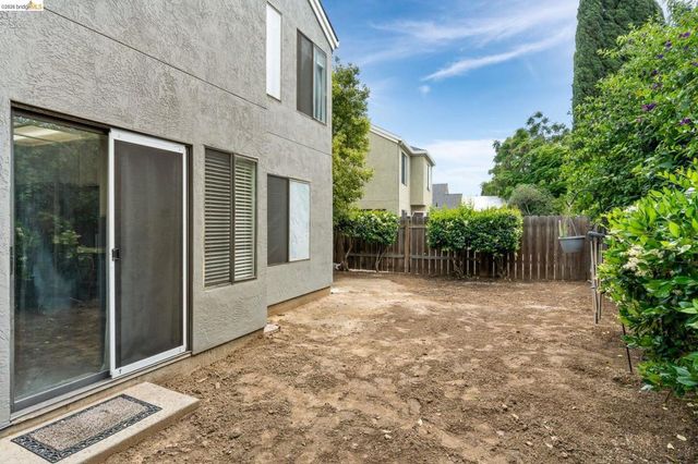 640 Mockingbird Ln, Oakley, CA 94561