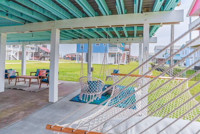 23011 Camino Street, Galveston, TX 77554