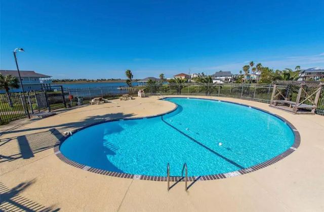 23011 Camino Street, Galveston, TX 77554