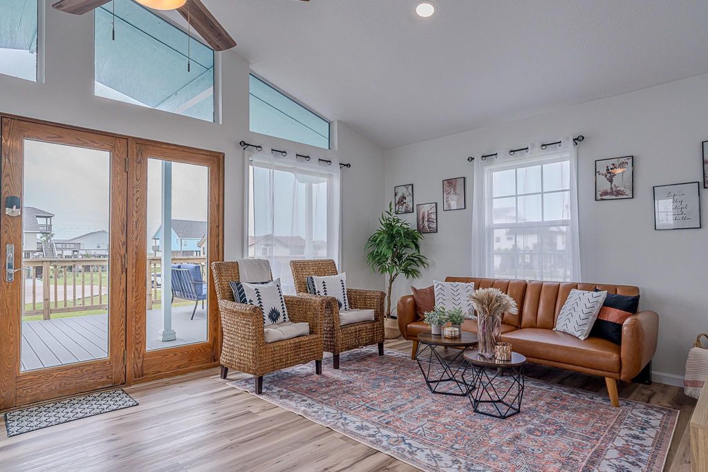 23011 Camino Street, Galveston, TX 77554