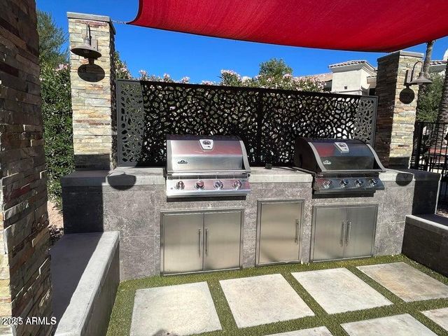 1747 E Northern Avenue 125, Phoenix, AZ 85020