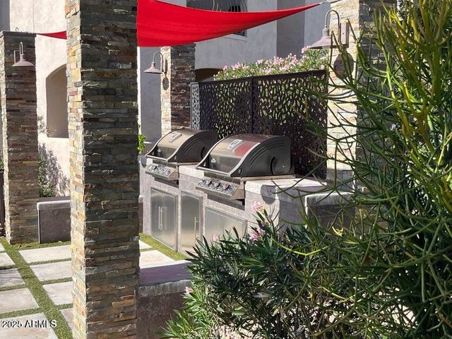 1747 E Northern Avenue 125, Phoenix, AZ 85020