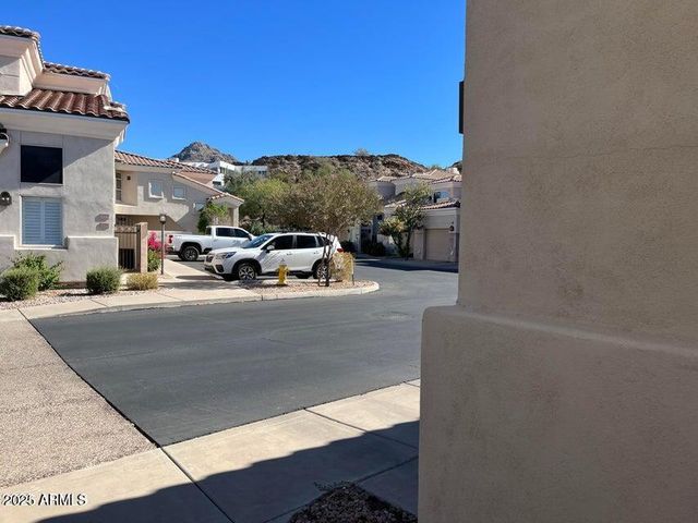 1747 E Northern Avenue 125, Phoenix, AZ 85020