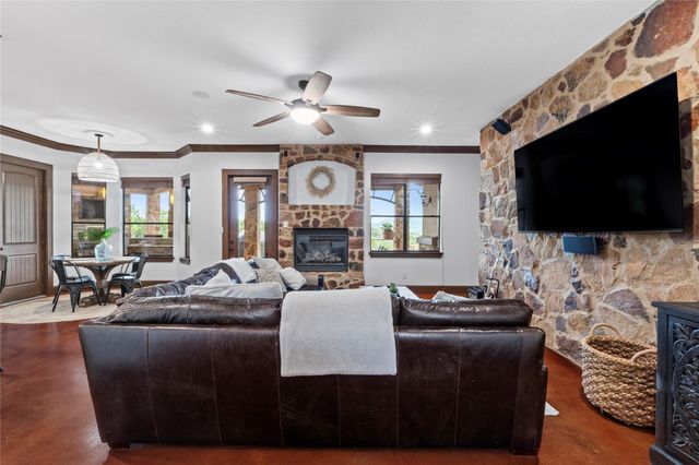 8211 Moon Rise TRL, Jonestown, TX 78645