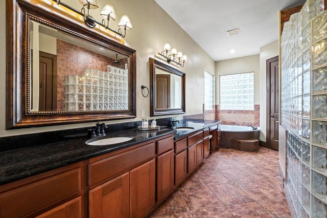 8211 Moon Rise TRL, Jonestown, TX 78645