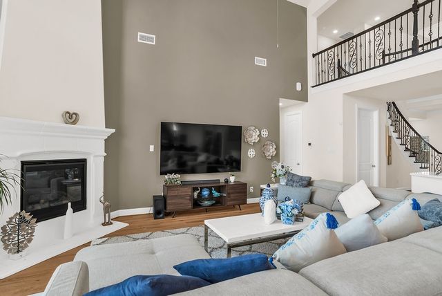 1504 S Mitchell Road, Mansfield, TX 76063