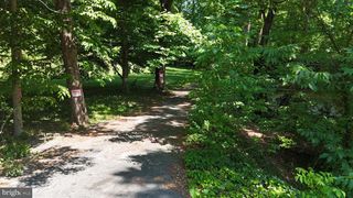 6579 BRADDOCK RD, Alexandria, VA 22312