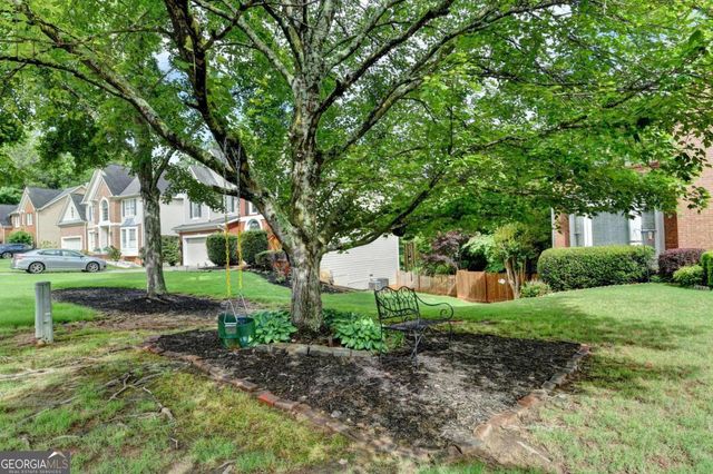 1053 Hawk Creek Trail, Lawrenceville, GA 30043