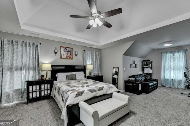 1053 Hawk Creek Trail, Lawrenceville, GA 30043